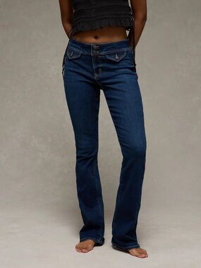 American Eagle AE Low-Rise Kick Bootcut Stretch Jeans  |   Size: 8 Regular